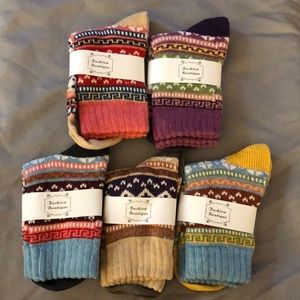 NWT 5 pair of Winter Decorative Socks